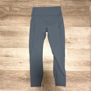 LIKE NEW ✨ All the right places Lululemon high rise leggings 7/8